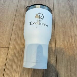 30oz White Tumbler with Lid